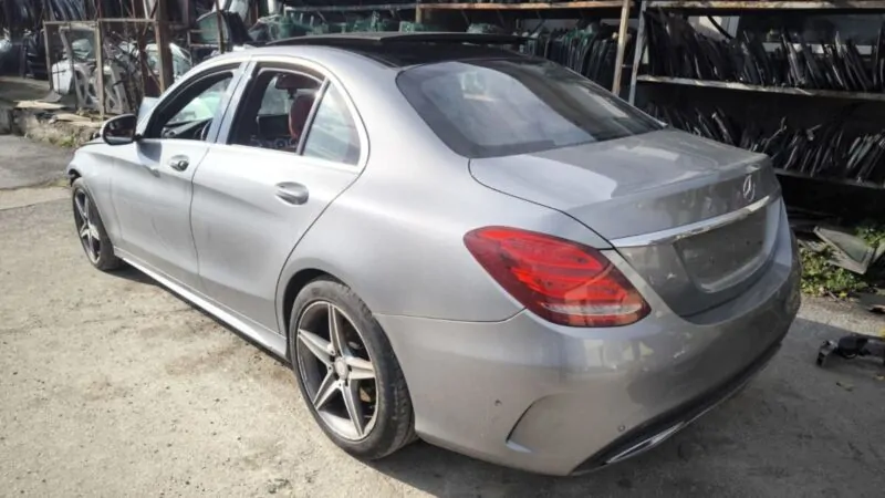 Mercedes C класа W205 на части