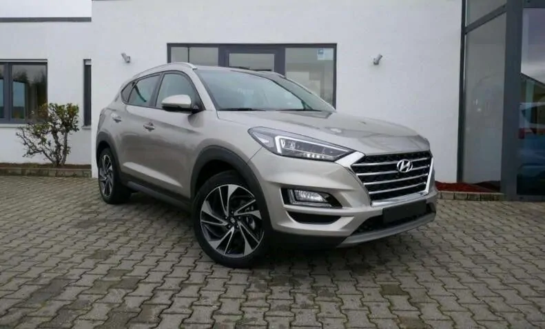 Hyundai Tucson на части