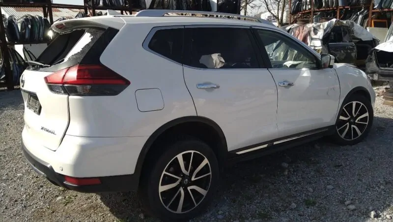 Nissan Xtrail 2018 на части
