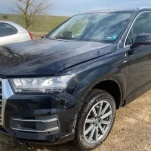 Audi Q7 2018 II на части