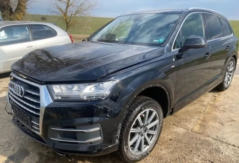 Audi Q7 2018 II на части