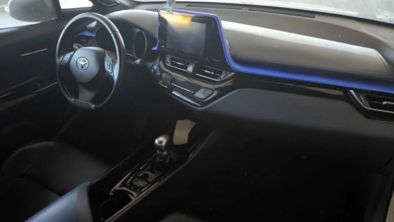 Toyota C-HR I 1.8 (122 кс) Hybrid 2017г.