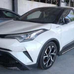 Toyota C-HR I 1.8 (122 кс) Hybrid 2017г.