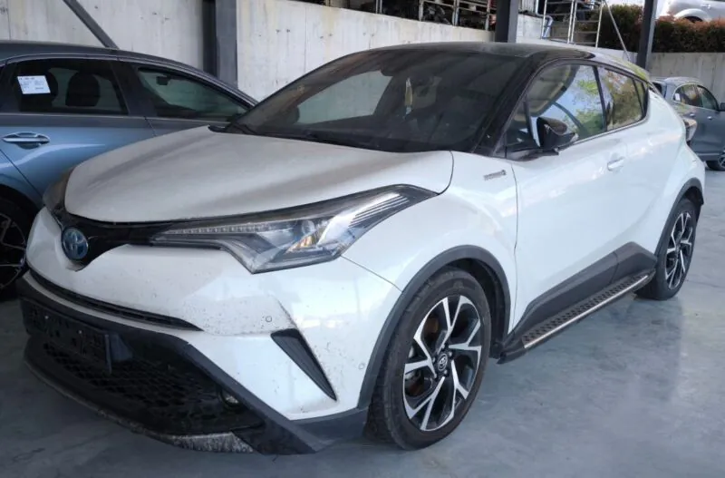 Toyota C-HR I 1.8 (122 кс) Hybrid 2017г.