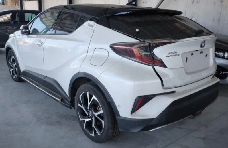 Toyota C-HR I 1.8 (122 кс) Hybrid 2017г.